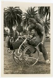 LMU Special Games, Chris Schmitt and Earl Nicholas in wheelchair obstacle course