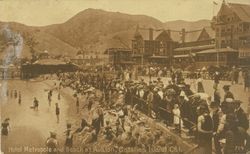 Hotel Metropole and Beach of Avalon, Catalina Island, Cal