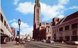 Wilshire Boulevard, showing Bullock's Wilshire