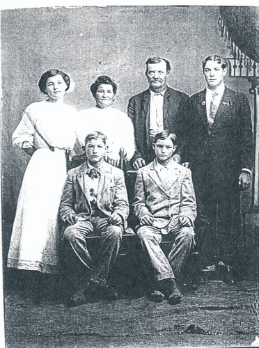 Ricardo family portrait, members of the Juaneno tribe, San Juan Capistrano