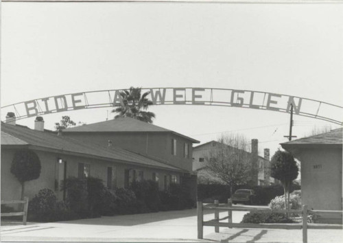 Bide A Wee Glen Motel, 8855 Moody Street (built 1978), Cypress, 1989