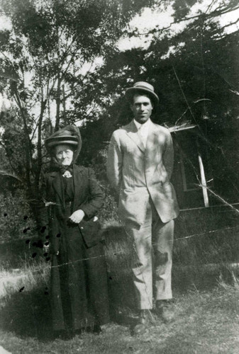 Asbury Shaw and his mother, Catherine Ellen, Trabuco Canyon, 1911