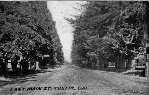 East Main Street, Tustin