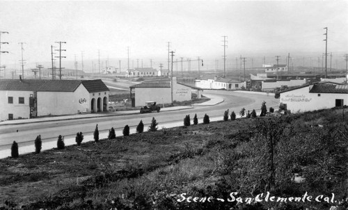 View of San Clemente showing the Pocket Billiards parlor and San Clemente Electrical Shop on Highway 101