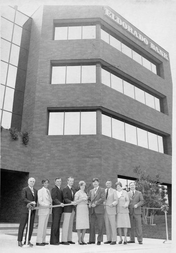 El Dorado Bank ribbon cutting