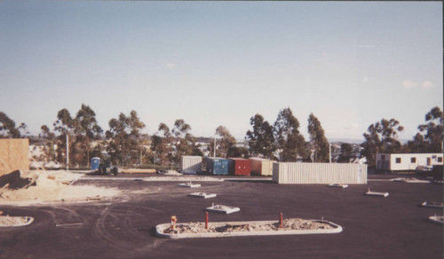 Foothill Ranch Library construction, contractors on site