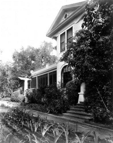 Irvine Ranch house side view