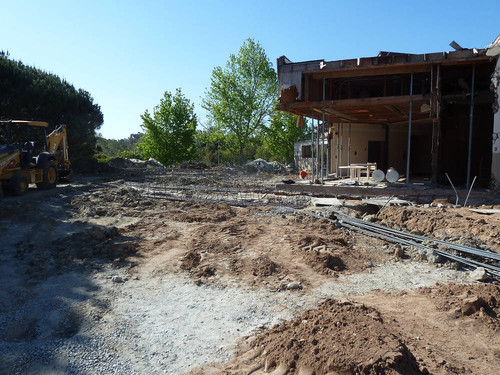 Laguna Niguel Library community room exterior demolition, May 2011