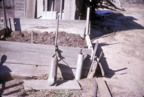 Handmade auger for digging water wells