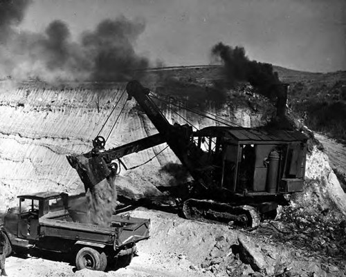 Bucyrus shovel at work