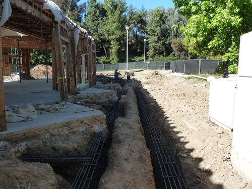 Laguna Niguel Library exterior sawtooth feature removed, May 2011