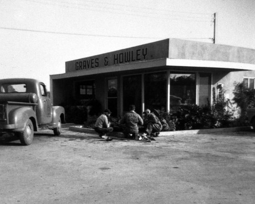 Graves & Howley Pest Control Office at Main and Newport, Tustin, ca. 1950