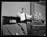 Leo Christiansen conducting chorus, California Labor School