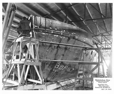 Shipbuilding Hickinbotham Bros.-Stockton- Miscellaneous photos of shipbuilding, Hickinbotham Bros., Construction Division: United States Army Balloon Barqe Leaders