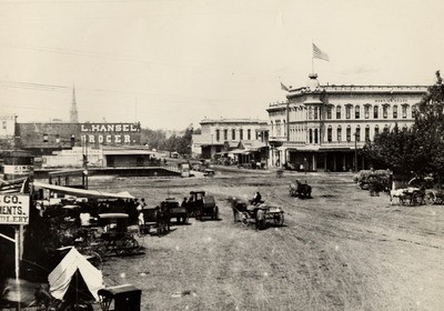 Stockton - Views - 1880 - 1900: Hunter Square, looking north