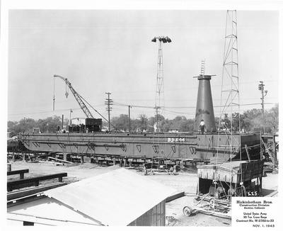 Shipbuilding Hickinbotham Bros.-Stockton- Miscellaneous photos of shipbuilding, Hickinbotham Bros., Construction Division: United States Army 30 Ton Crane Barge