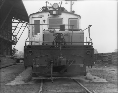 Railroads-Stockton: Assorted views of railroad depots, rights of ways, cars, roundhouses