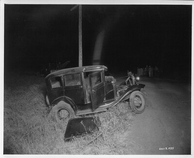 Traffic Accidents-Stockton-scene of nighttime traffic accident