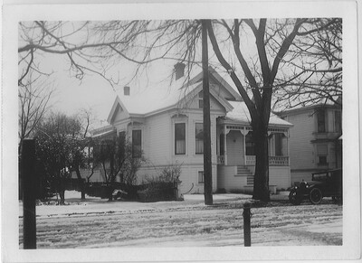 Storms-Stockton-unidentified homes in snowstorm