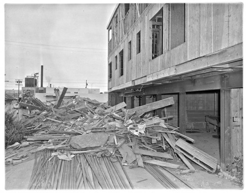 Abandoned building, 1507 11th St