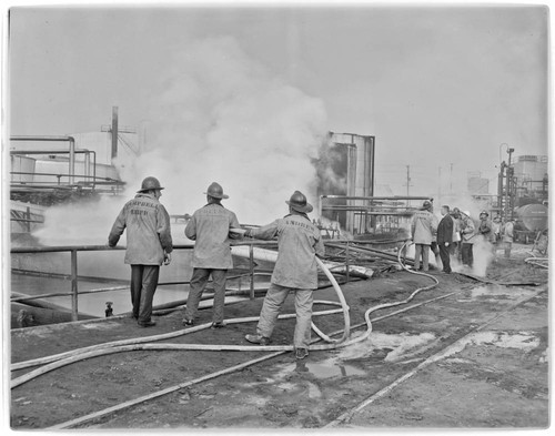 Oil refinery fire, 2400 Artesia Blvd