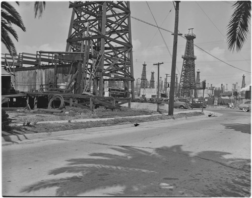 Oil wells, Pacific Coast Hwy and Obispo