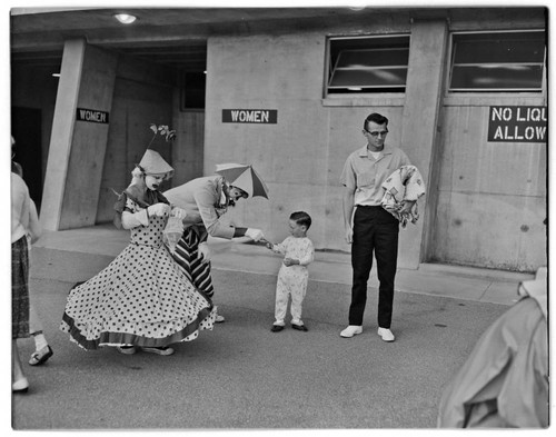 4th of July Circus : parade and performance at Veterans Stadium