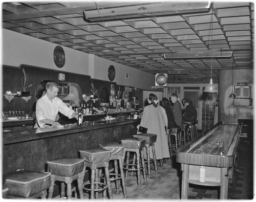 Cocktail bar, 200 Ocean Ave