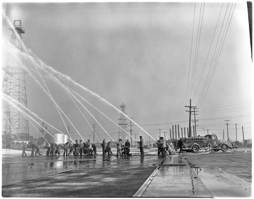 Mack Pumper : apparatus demonstrations, Berth 57