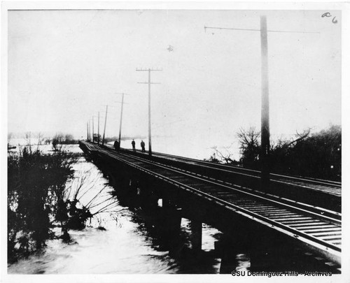 Flood damage at Pacific Electric Railway trestle