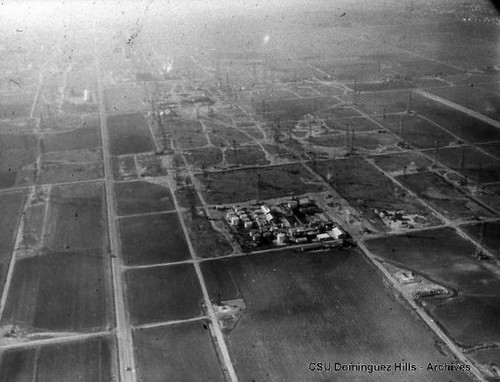 North over Dominguez Hill oil fields