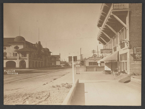 Redondo Pavilion, The Coffee Room, and other buildings