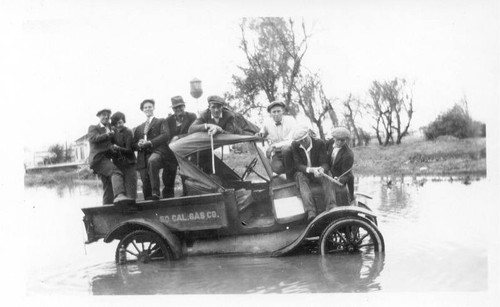 "Fishing" from truck stuck on flooded street