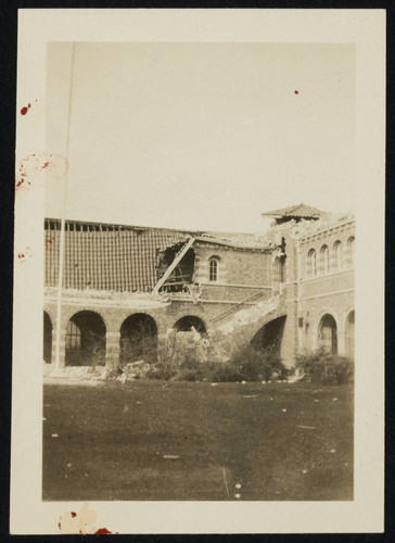 Earthquake damage to Alexander Hamilton Junior High School