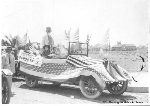 Downey Board of Trade float