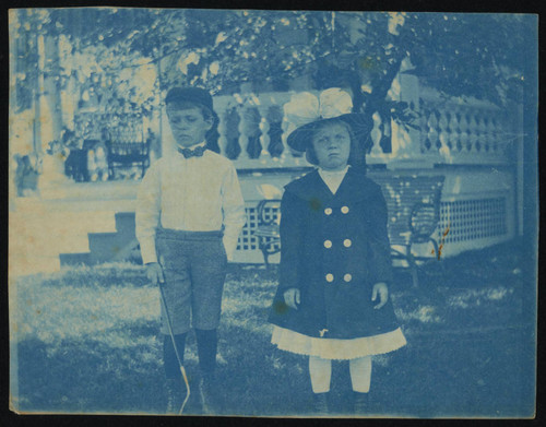 Mabel Rozelle with her brother — Calisphere