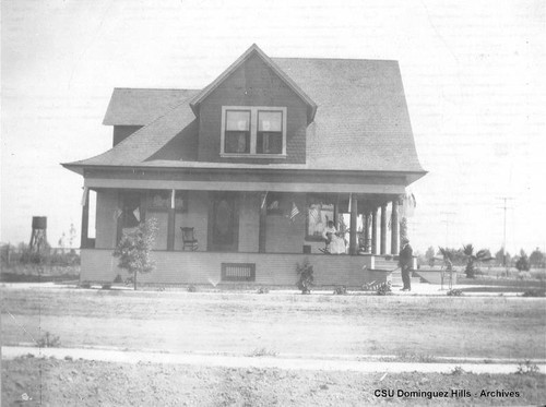 Black house, side view