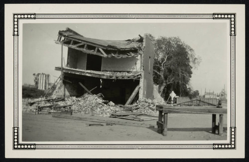 Earthquake house damage