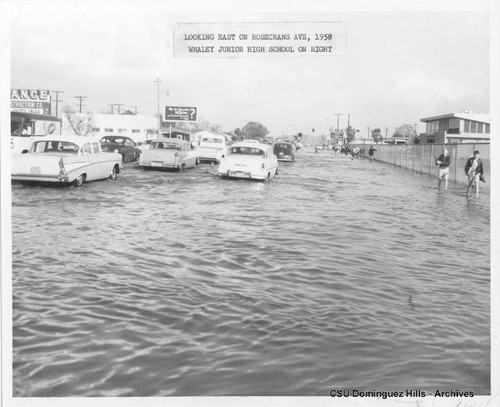 Rosecrans Ave looking east