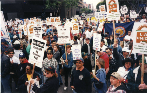 L.A. union demonstrators