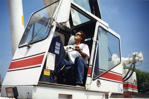 Cindy Cruz, Local 12 union crane operator