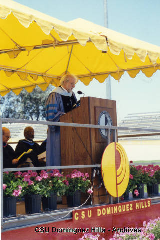 Alan Hoffman speaking at 1997 graduation