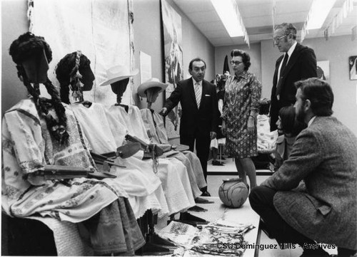 Traditional Mexican Indian Wedding Costume Exhibition