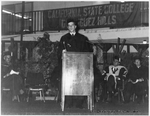 Student Speaker Ritchie at commencement