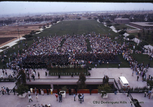 1975 Graduation assembly on mall