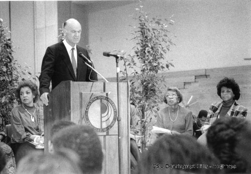 President John Brownell welcomes Ruby Dee