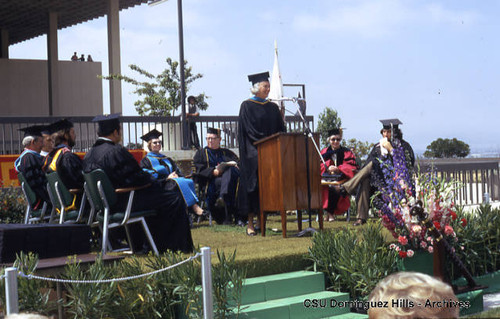 Polly Watts speaks at 1973 graduation