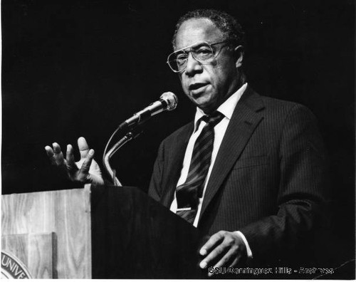 Alex Haley speaks at CSUDH