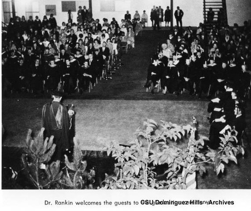 Dr. Rankin addressing commencement crowd