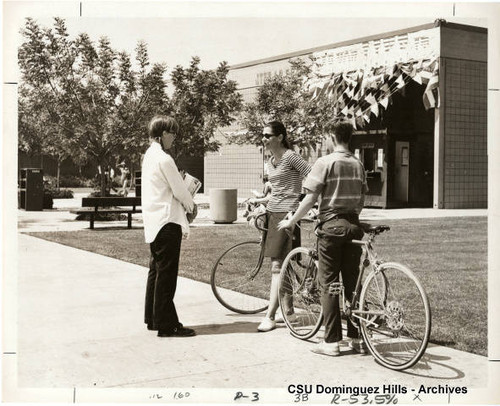 Students meet near Small College